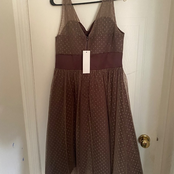 Lindy Bop dress - Picture 2 of 5